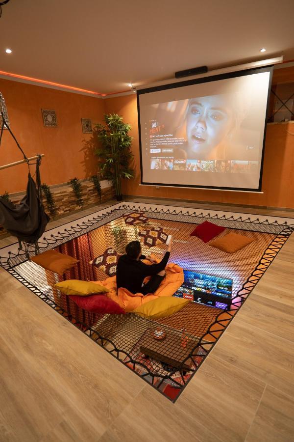 Capsule Marrakech I Chicha I Sauna I Balneo I Console Ps5 I Cinema Trith-Saint-Leger Buitenkant foto